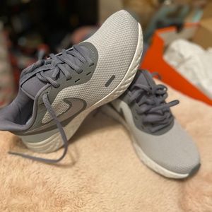 Nike Revolution women’s shoe